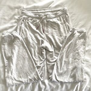 Athleta size XXL (16) gray speckled joggers.